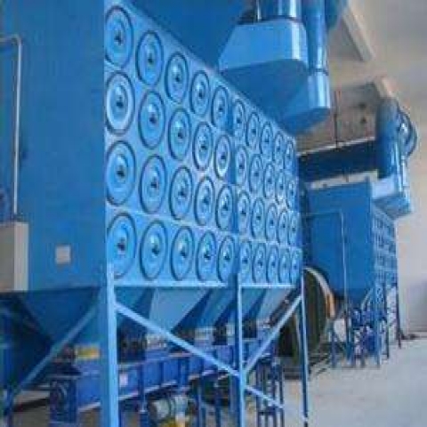 新疆濾筒除塵器價格有點小貴但質量好